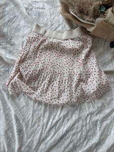 Pleated Mini Skirt with Tulip Print