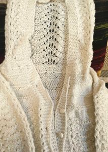 UNISEX HANDMADE KIDS WHITE SWEATER WITH SOCKS