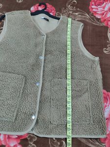 Fuzzy Fleece Vest - Stylish &amp; Warm
