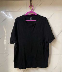 H&M Regular Fit Tshirt - XXL (worn once)