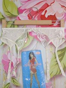 (1300)Lace Suspender Belt