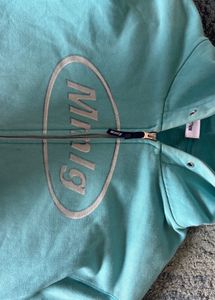 Mint Green Graphic Zip-Up Hoodie – Trendy Streetwe