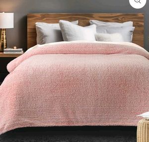 Cozy Teddy Fleece Blanket - Pink