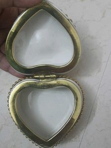 Small  Heartshaped Jewellery Trinket box organizer