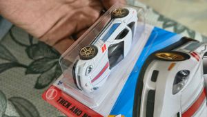 Hotwheels 11 corvette grand sport