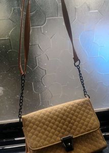 Quilted Chain Strap Crossbody Bag
