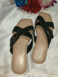 Stylish Black Strap Sandals