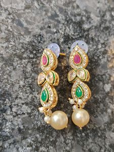 Exquisite Gold-Plated Earrings with Pearls