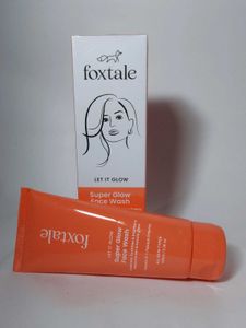 Foxtale Super Glow Face Wash