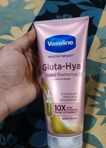 Vaseline Gluta-Hya Sunscreen SPF 50