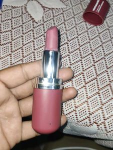 Mamaearth creamy Matte long stay lipstick