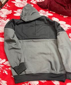 Stylish Two-Tone 'Dreamer' Hoodie