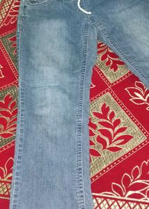 Light Wash Denim Jeans