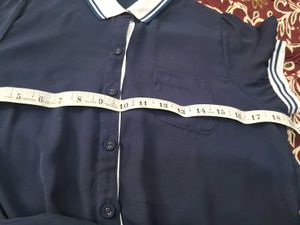Chic Navy Collared Short Sleeve Top