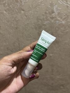 Simple Barrier Repair Hydrating Lip Balm