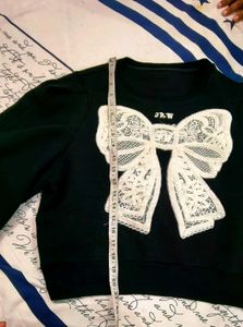 black korean lace bow crop top 👍