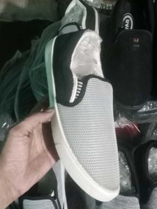 Brand New Men Slip-On Casual Shoes 18 Pa