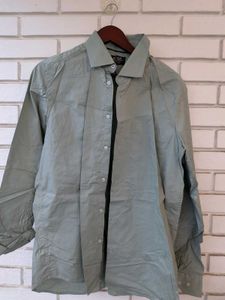 Men's Classic Button-Down Shirt