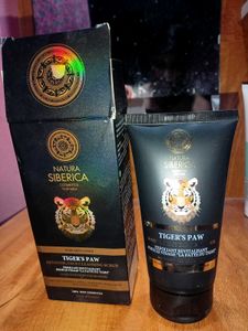 Natura Siberica Tiger's Paw Face Scrub