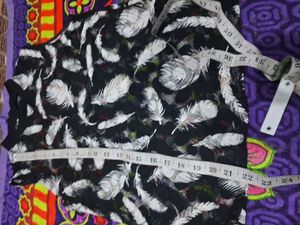 Feather Print Sleeveless Blouse