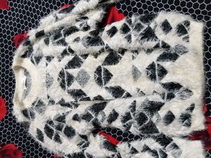 Cozy Geometric Pattern Fuzzy Sweater 🍁