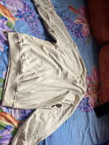 Comfortable Beige Sweatshirt