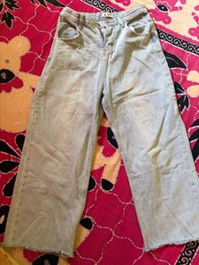 Light Wash Wide Leg Jeans urbanic