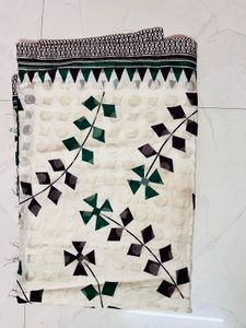 Cream Saree with Floral Print