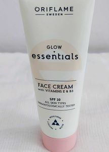 Oriflame Glow Essentials Face Cream