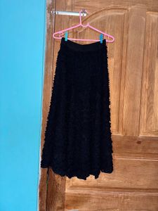 Stylish Black Midi Skirt