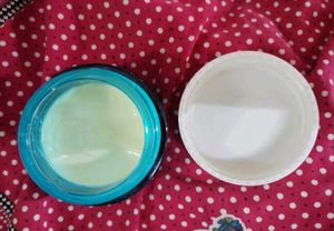 Mamaearth  Face Moisturizer-75,%left