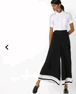 Chic Wide-Leg Pants with Contrast Hem