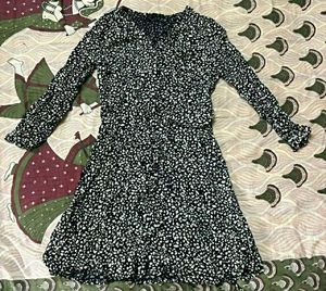 Chic Black & White Printed Midi Dress