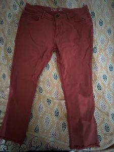 Red Cropped Jeans