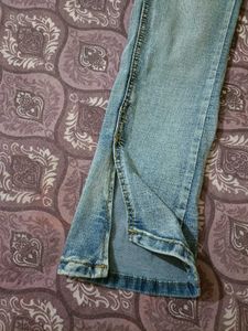 Light Wash Split Hem Flare Jeans