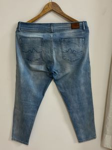 Light Wash Ripped Denim Jeans