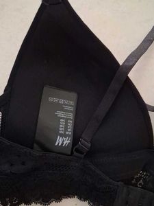 34B H&amp;M Black Lace Trim Bra