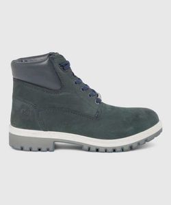woodland Boots for men ( size 9)