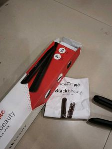 Ikonic Black Beauty Hair Straightener For Women, C