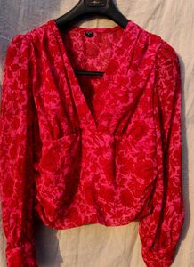 Chic Floral Print Ruched V-Neck Top 💗🛍️
