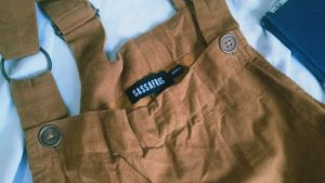 Bumper off🔥SASSAFRAS✨CORDUROY PINAFORE  CUTE 🎀