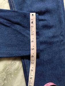 COMBO Dark Blue Jeans and white shirt.