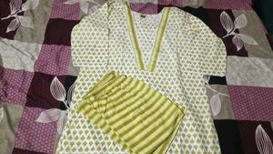 new pure cotton Green Printed Kurta Set