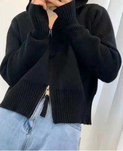Black Cropped Zip-Up Hoodie