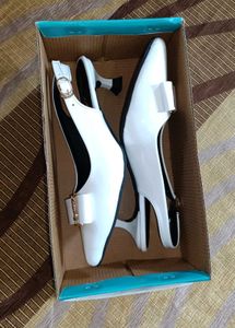 Elegant White Bow Slingback Heels