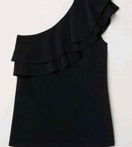 Lowest Prices_Chic Black One-Shoulder Ruffle Top