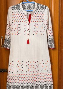 Elegant Printed Kurta- size M