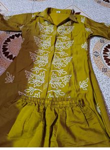 Embroidered Yellow Kurta set (coord se