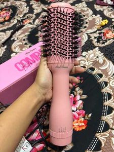 Alan Truman Compact Blow Brush ✨🤌🏻🌻