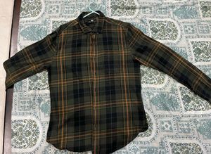 Set of 2 Shirt size S &amp; M